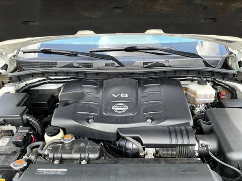Used 2018 Nissan Armada Platinum w/ Captain Seat Package AWD/4WD image 32