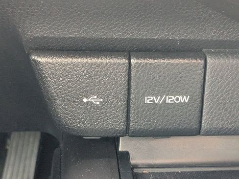 Used 2024 Toyota Camry SE image 22