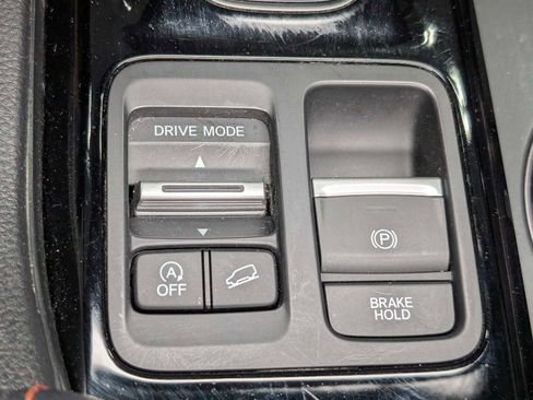 Certified 2023 Honda Pilot TrailSport image 28