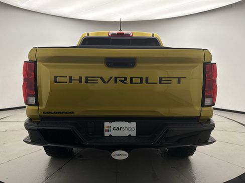Used 2023 Chevrolet Colorado Trail Boss w/ Technology Package image 4