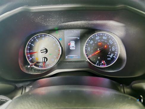 Used 2021 Toyota RAV4 XLE Premium FWD image 19