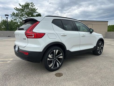 New 2026 Volvo XC40 B5 Ultra w/ Protection Package Premier AWD/4WD image 8