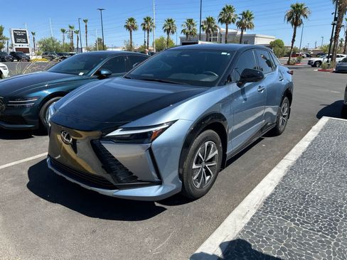 Used 2025 Lexus RZ 300e FWD image 1