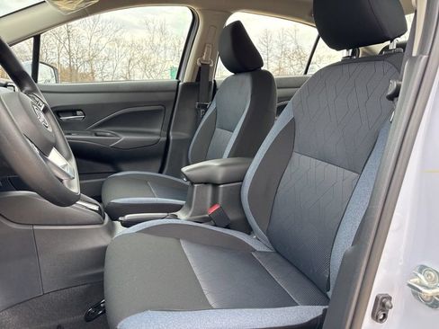 New 2025 Nissan Versa SV w/ Trunk Package FWD image 13