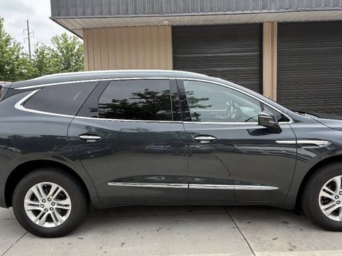 Used 2019 Buick Enclave Essence FWD image 18