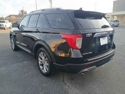 Used 2022 Ford Explorer Limited w/ Equipment Group 301A image 7