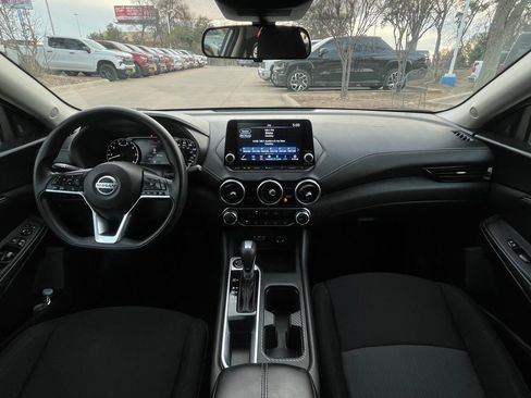 Used 2023 Nissan Sentra SV image 11