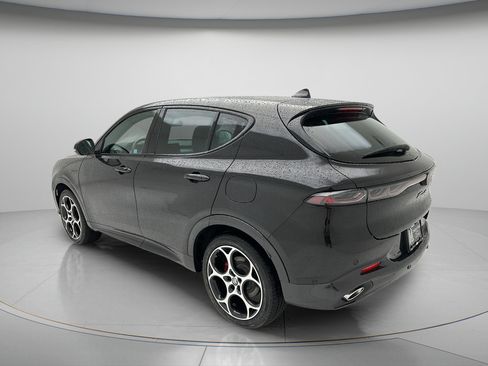 Used 2024 Alfa Romeo Tonale Veloce AWD/4WD image 4