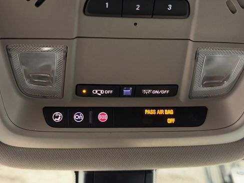 Certified 2017 GMC Acadia SLT AWD/4WD image 36