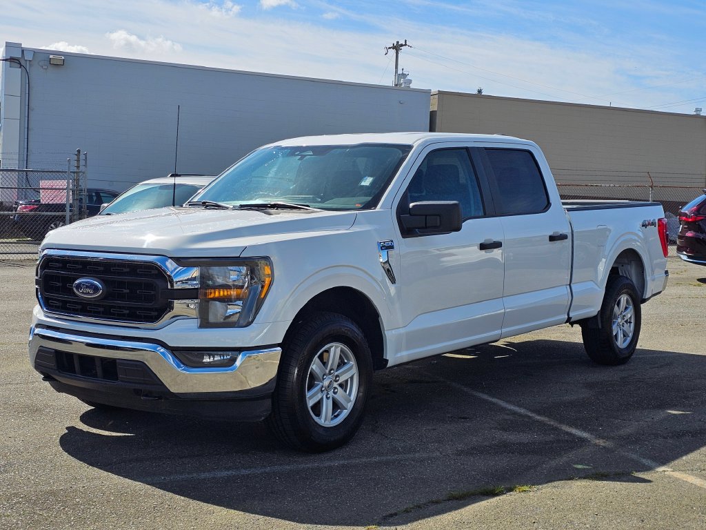 Used 2023 Ford F150 XLT w/ Trailer Tow Package AWD/4WD image 4