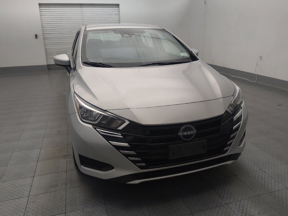 Used 2024 Nissan Versa SV FWD image 14