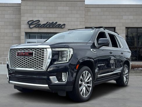 Used 2021 GMC Yukon Denali w/ Denali Premium Package image 5