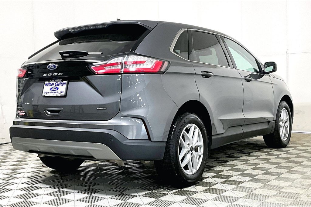 Used 2024 Ford Edge SEL AWD/4WD image 12
