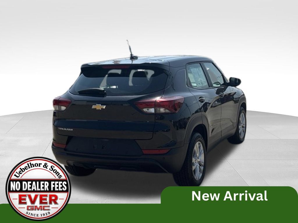 Used 2021 Chevrolet TrailBlazer LS FWD image 7