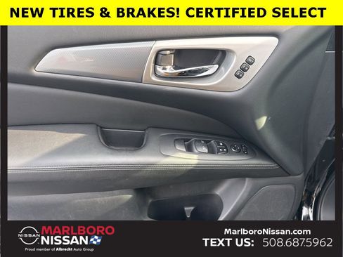 Certified 2018 Nissan Pathfinder SL image 25