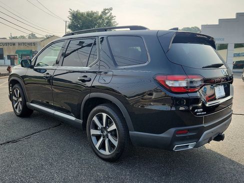 Certified 2023 Honda Pilot Touring image 4