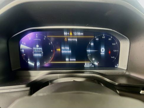 Used 2025 Mitsubishi Outlander SEL AWD/4WD image 15