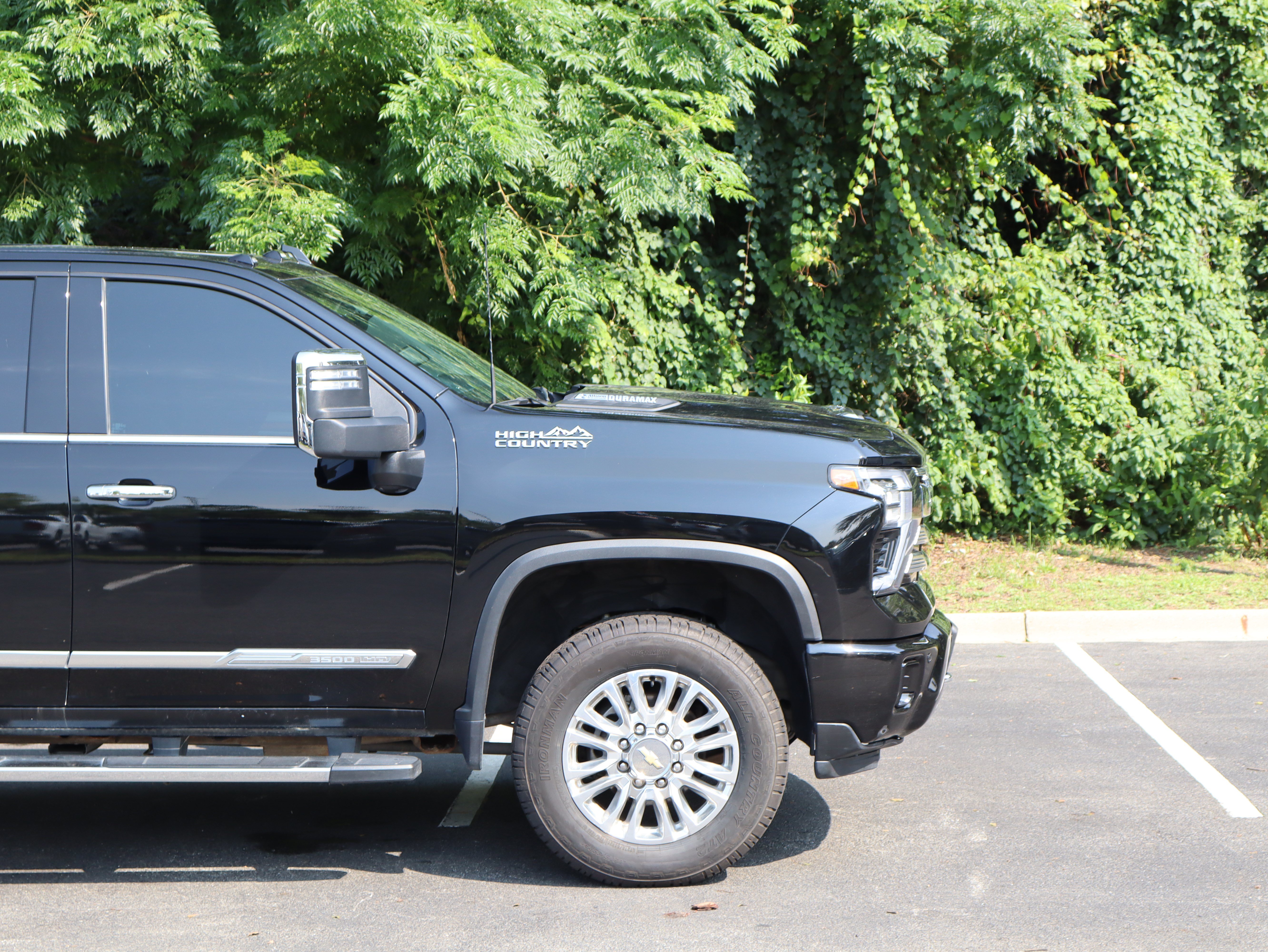 Used 2024 Chevrolet Silverado 3500 High Country w/ Technology Package AWD/4WD image 15