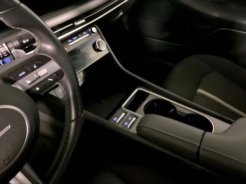 Used 2025 Hyundai Sonata SEL FWD image 17