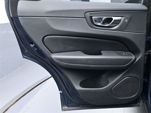 Certified 2023 Volvo XC60 B5 Ultimate FWD image 24