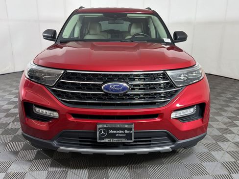 Used 2020 Ford Explorer XLT w/ Equipment Group 202A AWD/4WD image 6