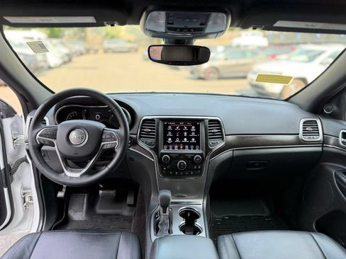 Used 2018 Jeep Grand Cherokee Limited AWD/4WD image 11