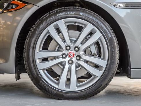 Used 2017 Jaguar XJ L Portfolio image 14