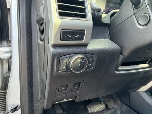 Used 2019 Ford F250 Lariat w/ Lariat Ultimate Package AWD/4WD image 21