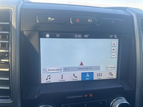 Used 2018 Ford F150 Platinum w/ Equipment Group 701A Luxury image 16