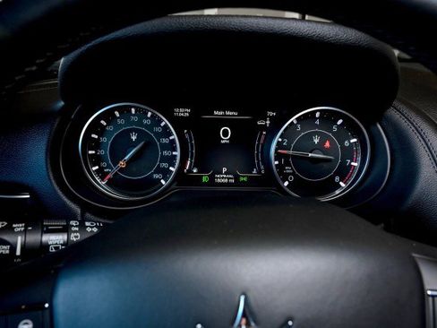 Used 2022 Maserati Levante GT image 40