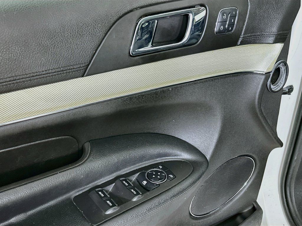 Used 2014 Lincoln MKT AWD w/ Equipment Group 201A image 21
