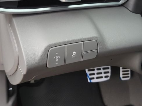 New 2026 Hyundai Elantra Sport FWD image 14