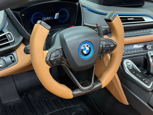 Used 2019 BMW i8 Roadster AWD/4WD image 15