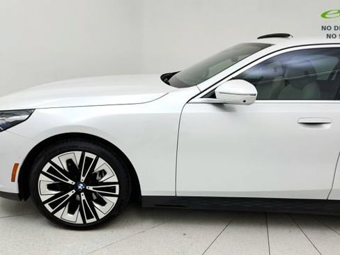 Used 2026 BMW 540i xDrive AWD/4WD image 22