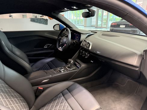 Used 2023 Audi R8 V10 performance w/ Premium Package RWD image 5