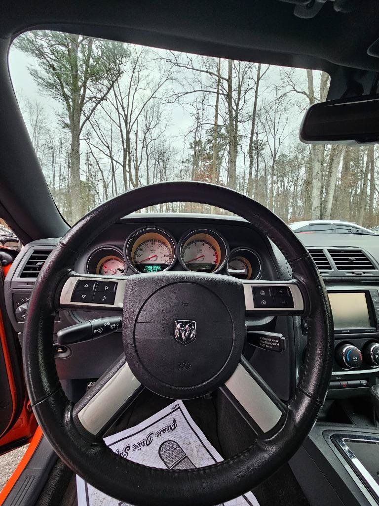 Used 2010 Dodge Challenger R/T RWD image 22