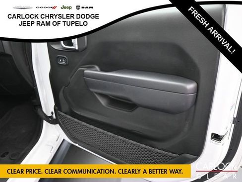 Used 2022 Jeep Gladiator Sport image 33