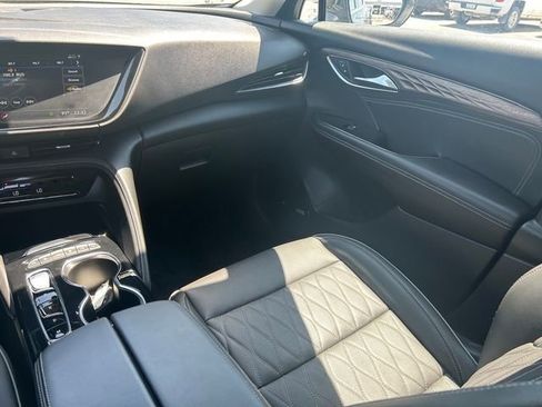 Used 2023 Buick Envision Avenir AWD/4WD image 15
