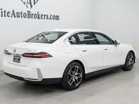 Used 2026 BMW 530i xDrive AWD/4WD image 56
