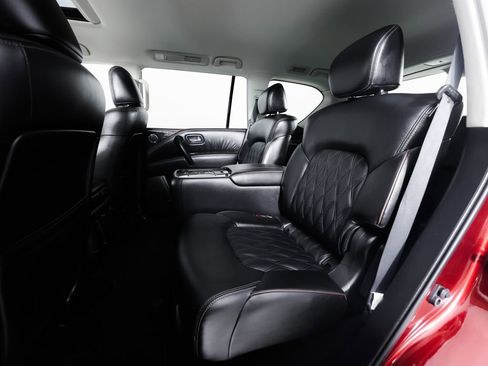 Used 2024 Nissan Armada Platinum w/ Captain's Chairs Package image 19