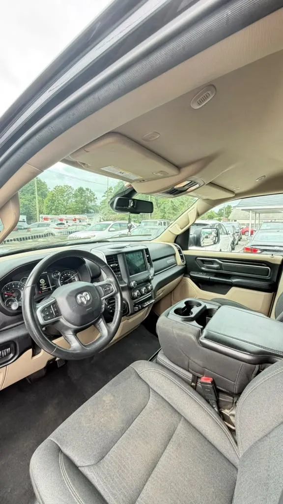 Used 2019 RAM 1500 Big Horn AWD/4WD image 9