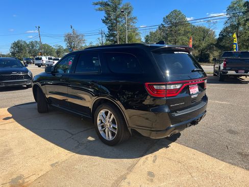 Used 2024 Dodge Durango GT image 11
