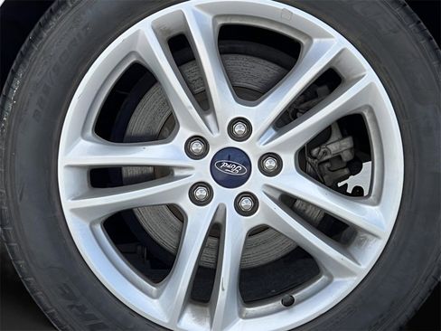 Used 2018 Ford Fusion SE image 15