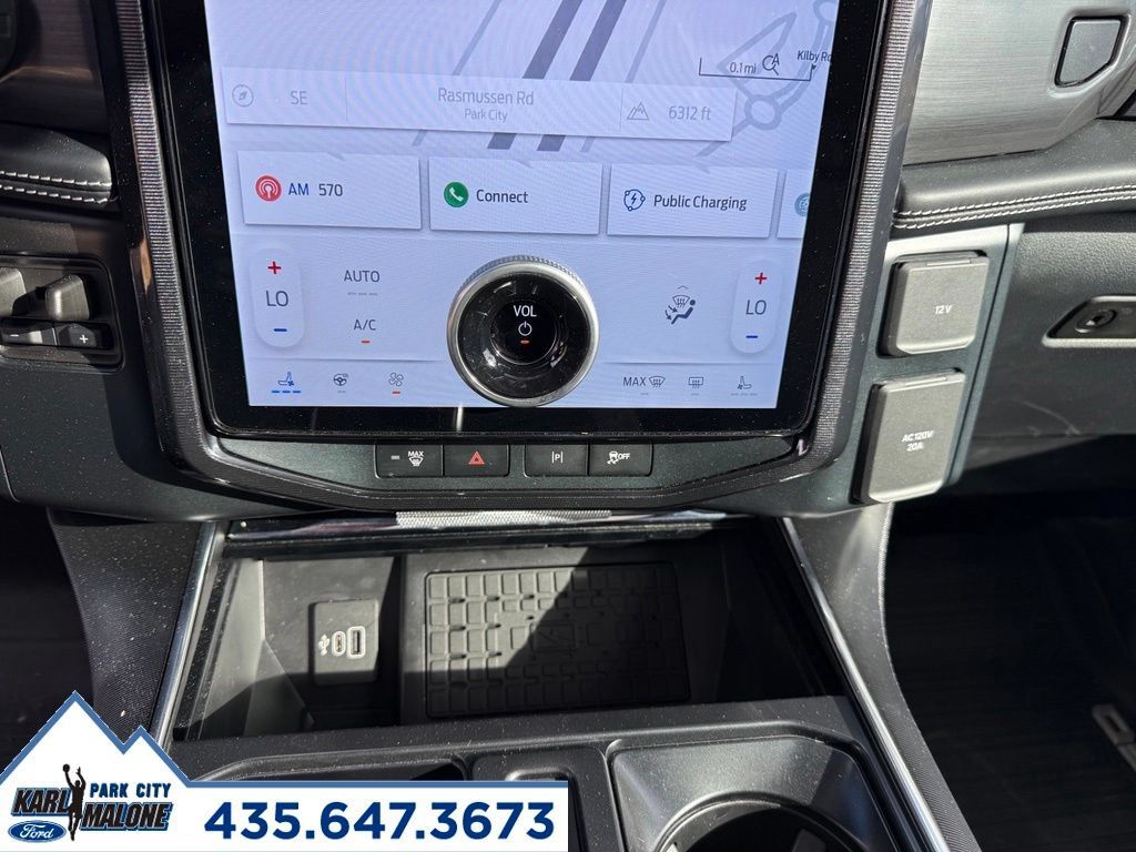 Used 2025 Ford F150 Lightning Platinum AWD/4WD image 25
