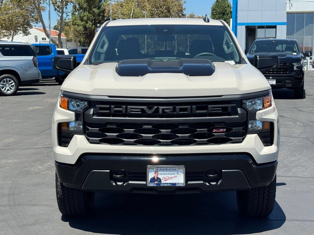 New 2026 Chevrolet Silverado 1500 Custom Trail Boss w/ Turbomax Blackout Package AWD/4WD image 2
