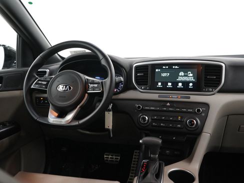 Used 2020 Kia Sportage S image 14
