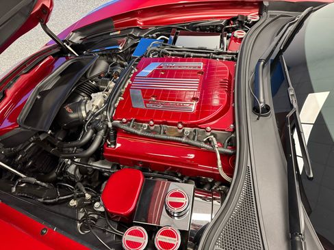 Used 2015 Chevrolet Corvette Z06 w/ 2LZ Preferred Equipment Group image 24