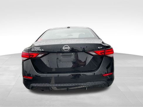 Used 2024 Nissan Sentra SV image 7