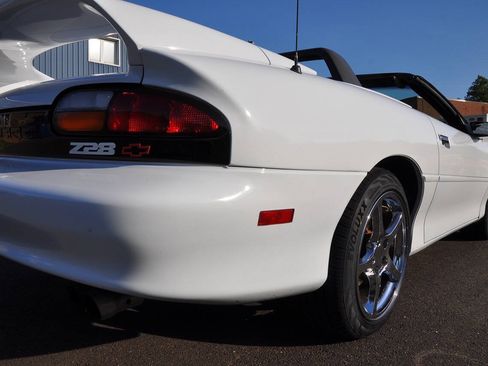 Used 1997 Chevrolet Camaro Z28 w/ Preferred Equipment Group 2 RWD image 8