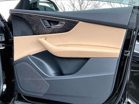 Used 2023 Audi Q8 Premium w/ Black Optic Package image 23